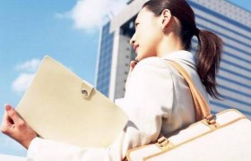 外教老师英语培训的重要性及其益处(外教老师的英文)